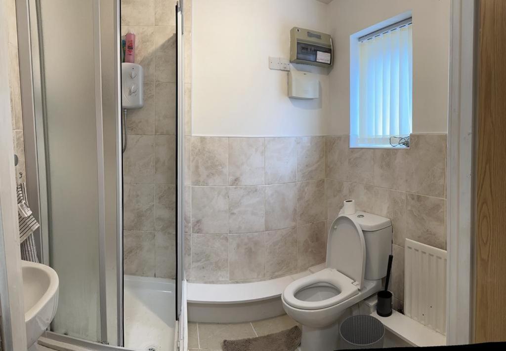 Rooms 7 Minutes From Etihad Manchester Exterior photo